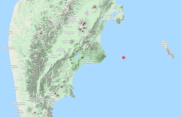 Сильное землетрясение в Тихом океане у восточного побережья Камчатки