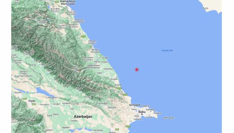 Сильное землетрясение в Каспийском море у побережья Азербайджана
